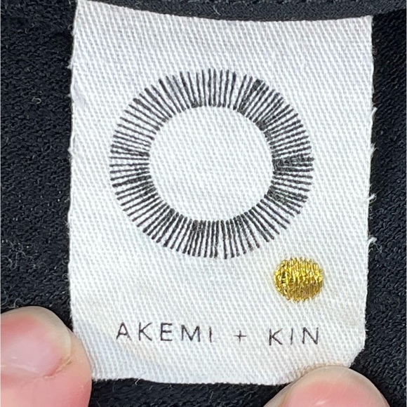 Anthropologie AKEMI + KIN Black Gold Metal Embroidered Peasant Top Sz S Boho - Picture 2 of 7